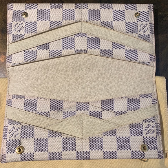 Authentic Louis Vuitton origami long wallet - Picture 7 of 8